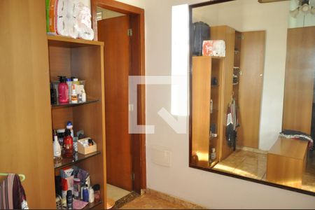 Apartamento à venda com 250m², 3 quartos e 2 vagasQuarto 4