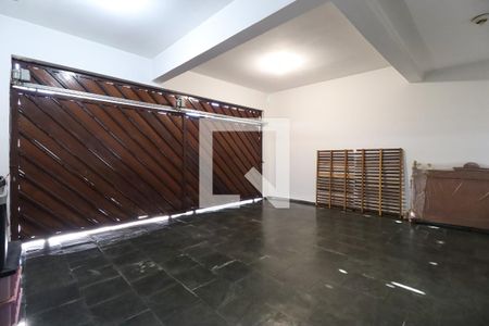 Casa à venda com 236m², 3 quartos e 3 vagasÁrea comum