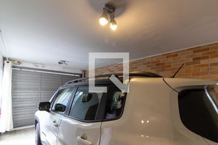 Casa à venda com 240m², 4 quartos e 1 vaga Casa à venda com 240m², 4 quartos e 1 vagaGaragem integrada