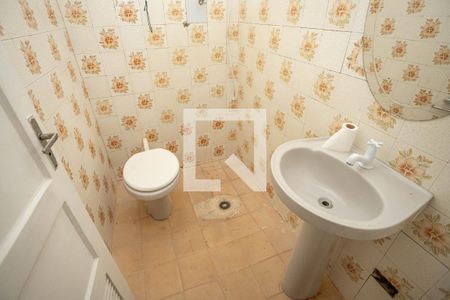 Casa para alugar com 250m², 3 quartos e 2 vagasBanheiro da suíte