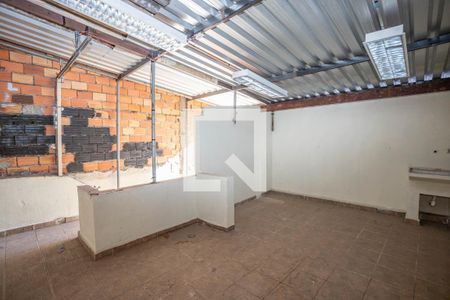 Casa para alugar com 250m², 3 quartos e 2 vagasÁrea de serviço