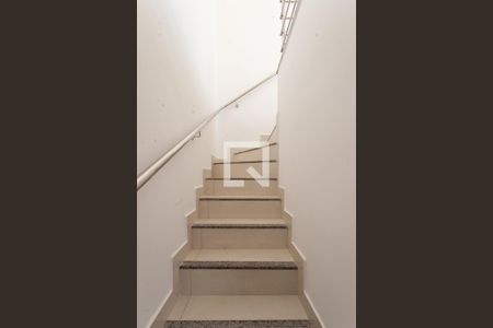 Apartamento à venda com 140m², 3 quartos e 2 vagasEscada