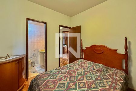 Apartamento à venda com 140m², 2 quartos e 2 vagas Suíte