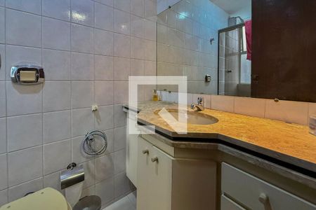 Apartamento à venda com 140m², 2 quartos e 2 vagasBanheiro da Suíte