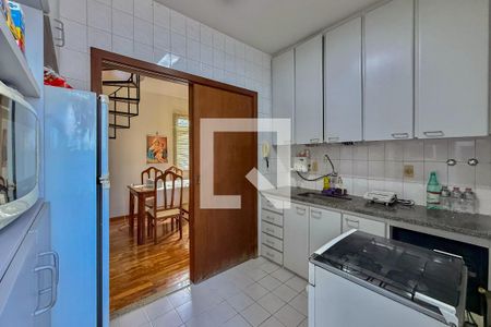 Apartamento à venda com 140m², 2 quartos e 2 vagasCozinha