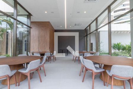 Apartamento à venda com 142m², 4 quartos e 3 vagas Apartamento à venda com 142m², 4 quartos e 3 vagasÁrea comum - Salão de festas