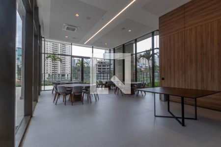 Apartamento à venda com 142m², 4 quartos e 3 vagas Apartamento à venda com 142m², 4 quartos e 3 vagasÁrea comum - Salão de festas