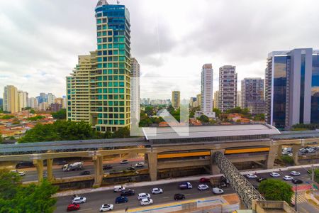Varanda de kitnet/studio para alugar com 1 quarto, 24m² em Vila Cordeiro, São Paulo