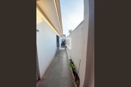Casa à venda com 165m², 3 quartos e 4 vagas Casa à venda com 165m², 3 quartos e 4 vagasFoto 21