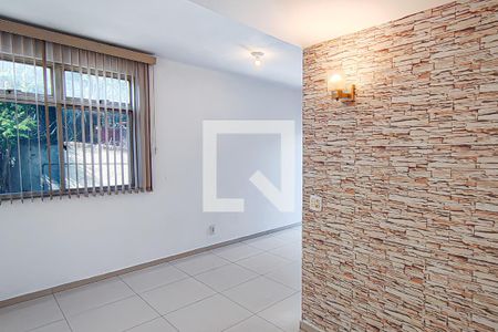 Sala de apartamento para alugar com 2 quartos, 80m² em Pechincha, Rio de Janeiro