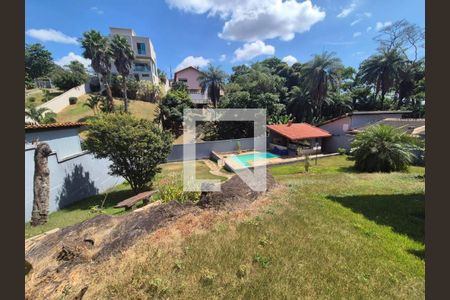 Casa de condomínio à venda com 230m², 3 quartos e 4 vagas