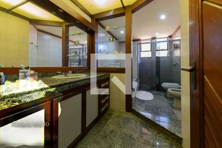 Casa à venda com 682m², 4 quartos e 8 vagas