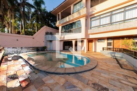 Casa à venda com 682m², 4 quartos e 8 vagas