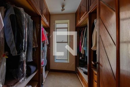 Casa à venda com 682m², 4 quartos e 8 vagas