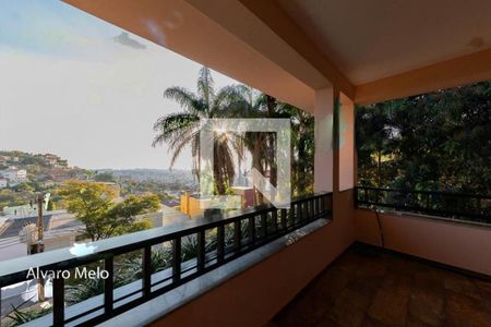 Casa à venda com 682m², 4 quartos e 8 vagas