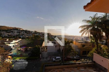 Casa à venda com 682m², 4 quartos e 8 vagas