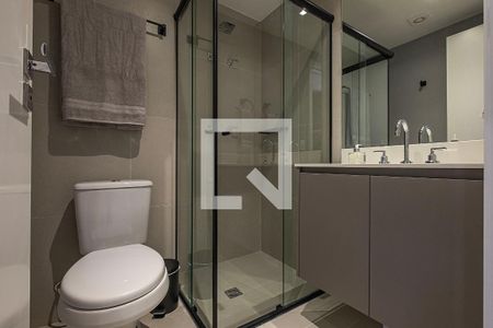 Banheiro de kitnet/studio para alugar com 1 quarto, 25m² em Pinheiros, São Paulo