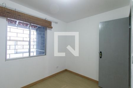 Quarto 1 de casa para alugar com 2 quartos, 100m² em Xaxim, Curitiba