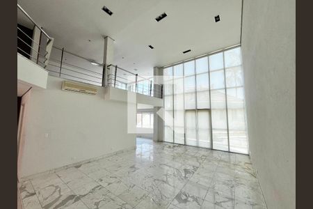 Sala de casa de condomínio à venda com 6 quartos, 700m² em Tucuruvi, São Paulo
