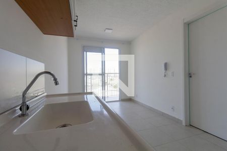 Sala/Cozinha de apartamento para alugar com 1 quarto, 29m² em Guaiauna, São Paulo