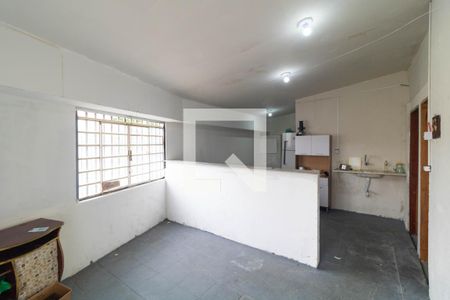 Sala de casa para alugar com 2 quartos, 80m² em Cidade Jardim, Campinas