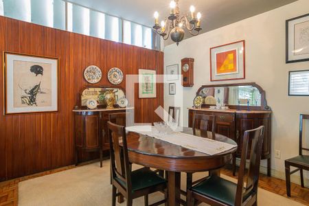 Casa à venda com 3 quartos, 216m² em Alto de Pinheiros, São Paulo