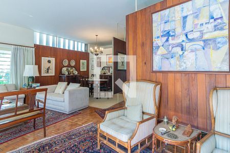 Casa à venda com 3 quartos, 216m² em Alto de Pinheiros, São Paulo