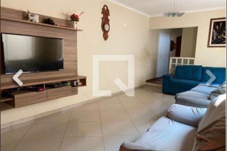 Casa à venda com 5 quartos, 182m² em Vila Antonina, São Paulo
