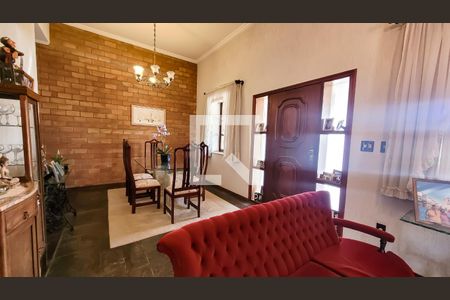 Sala de casa de condomínio para alugar com 3 quartos, 300m² em Residencial Vila Verde, Campinas