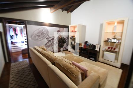 Sala de TV de casa de condomínio à venda com 4 quartos, 470m² em Loteamento Alphaville Campinas, Campinas