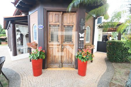 Entrada de casa de condomínio à venda com 4 quartos, 470m² em Loteamento Alphaville Campinas, Campinas