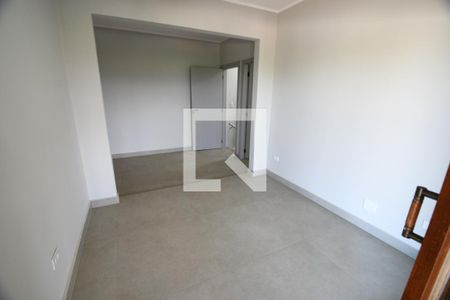 Sala de TV de casa de condomínio à venda com 5 quartos, 650m² em Conjunto Habitacional Vila Santana (Sousas), Campinas