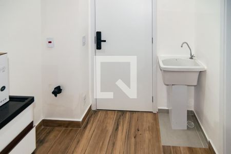 Sala / Cozinha / Área de Serviço  de apartamento para alugar com 1 quarto, 24m² em Bela Vista, São Paulo