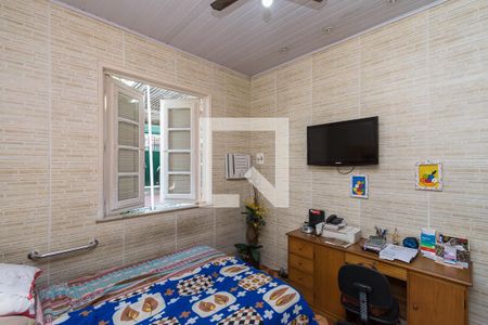 Casa frente - Quarto 1 de casa à venda com 6 quartos, 400m² em Bonsucesso, Rio de Janeiro