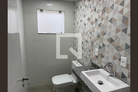 Banheiro de casa de condomínio à venda com 2 quartos, 180m² em Taquara, Rio de Janeiro