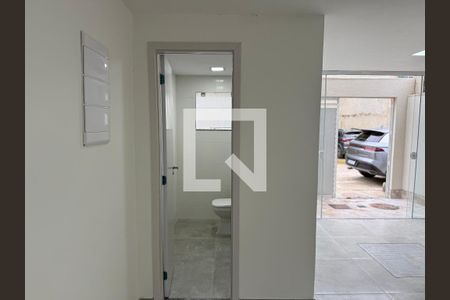 Sala de casa de condomínio à venda com 2 quartos, 180m² em Taquara, Rio de Janeiro