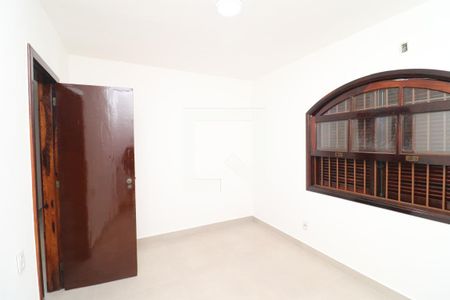 Quarto 1 de casa para alugar com 3 quartos, 503m² em Jardim Guanabara, Rio de Janeiro