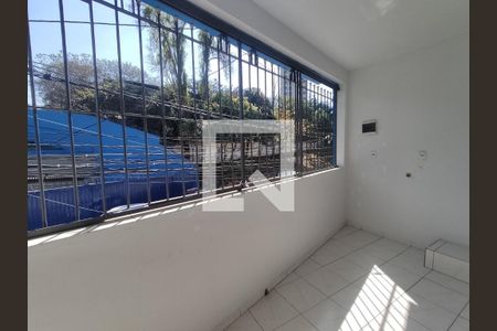Casa à venda com 3 quartos, 154m² em Vila Yolanda, Osasco