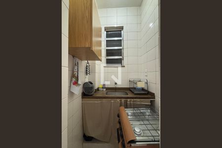 Cozinha de apartamento à venda com 1 quarto, 27m² em Copacabana, Rio de Janeiro