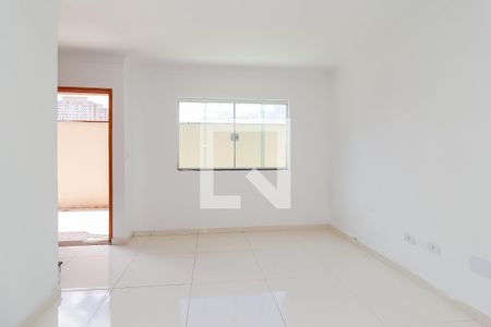 Sala de casa de condomínio para alugar com 2 quartos, 68m² em Itaquera, São Paulo
