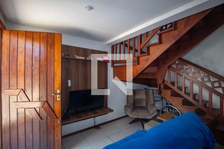 Sala de casa à venda com 3 quartos, 150m² em Petrópolis, Porto Alegre