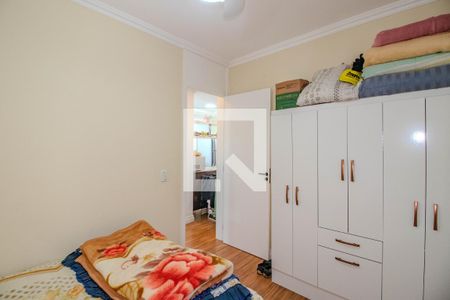 Quarto 1 de apartamento para alugar com 3 quartos, 68m² em Sarandi, Porto Alegre