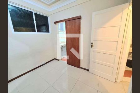 Apartamento à venda com 2 quartos, 57m² em Copacabana, Rio de Janeiro