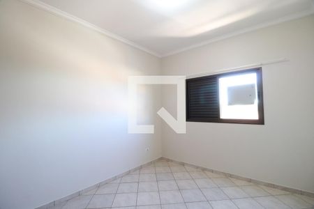 Quarto 2 de apartamento para alugar com 3 quartos, 87m² em Saraiva, Uberlândia