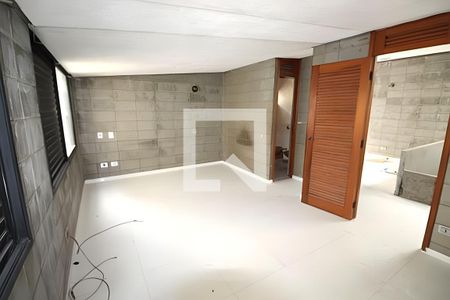 Casa à venda com 3 quartos, 350m² em Vila Assunção, Santo André