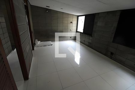 Casa à venda com 3 quartos, 350m² em Vila Assunção, Santo André