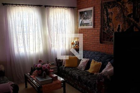 Casa à venda com 3 quartos, 220m² em Vila Camilópolis, Santo André