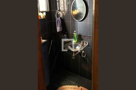 Casa à venda com 3 quartos, 220m² em Vila Camilópolis, Santo André