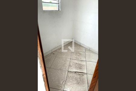 Casa à venda com 3 quartos, 156m² em Vila Scarpelli, Santo André