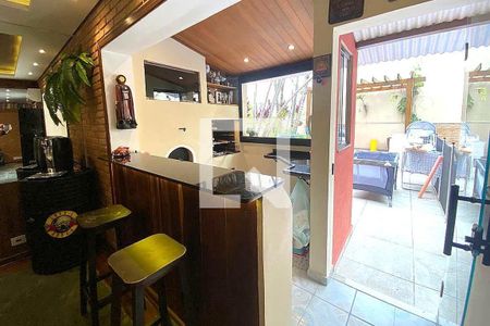 Casa à venda com 3 quartos, 275m² em Campestre, Santo André